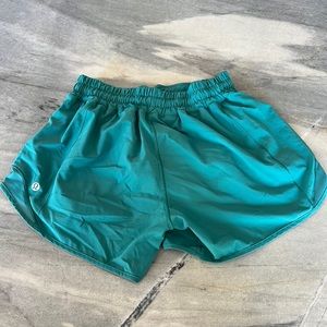 Lululemon hotty hot shorts 4 inch